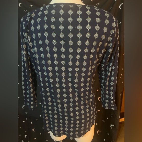 Lucky Brand 3/4 length sleeve medallion print blouse - Picture 4 of 5